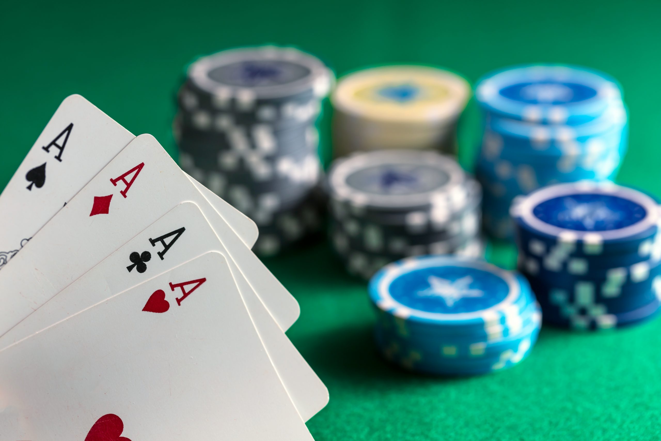 AI beats professionals in six-player poker