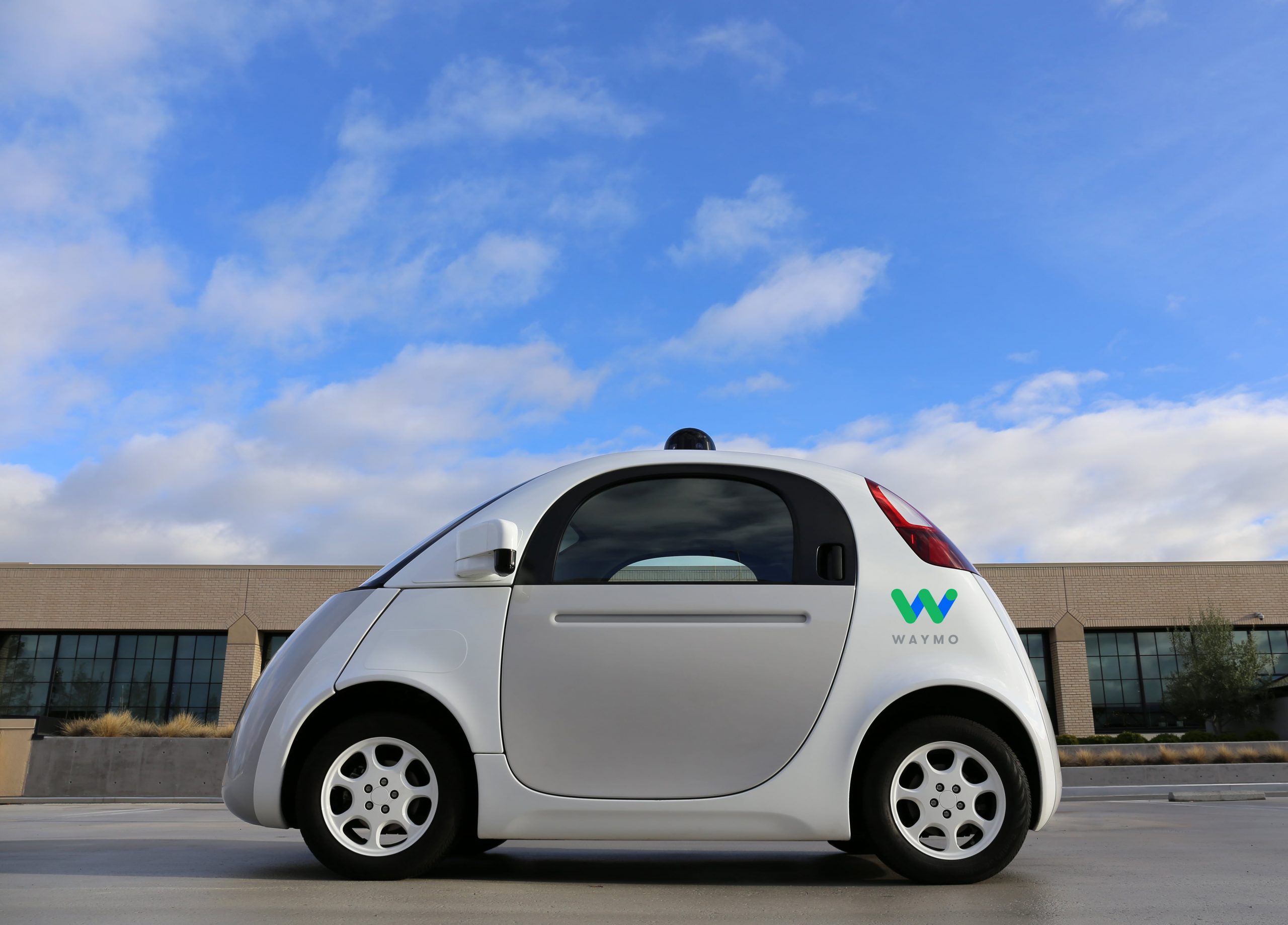 Waymo One – the world’s first fully self-driving taxi service